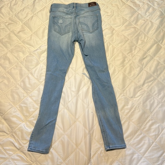 Hollister Jeans - Picture 2 of 2